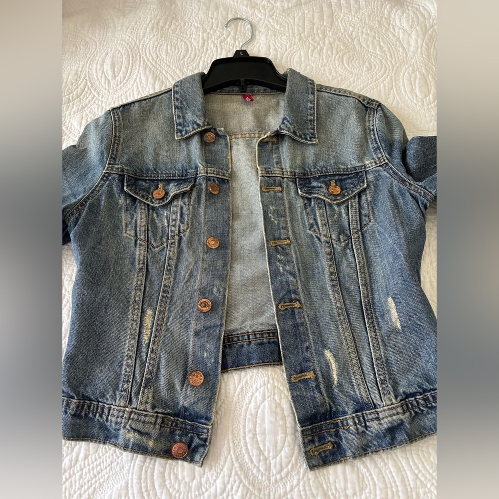 H&M Divide Jean jacket. . small size 100%cotton - Picture 2 of 13